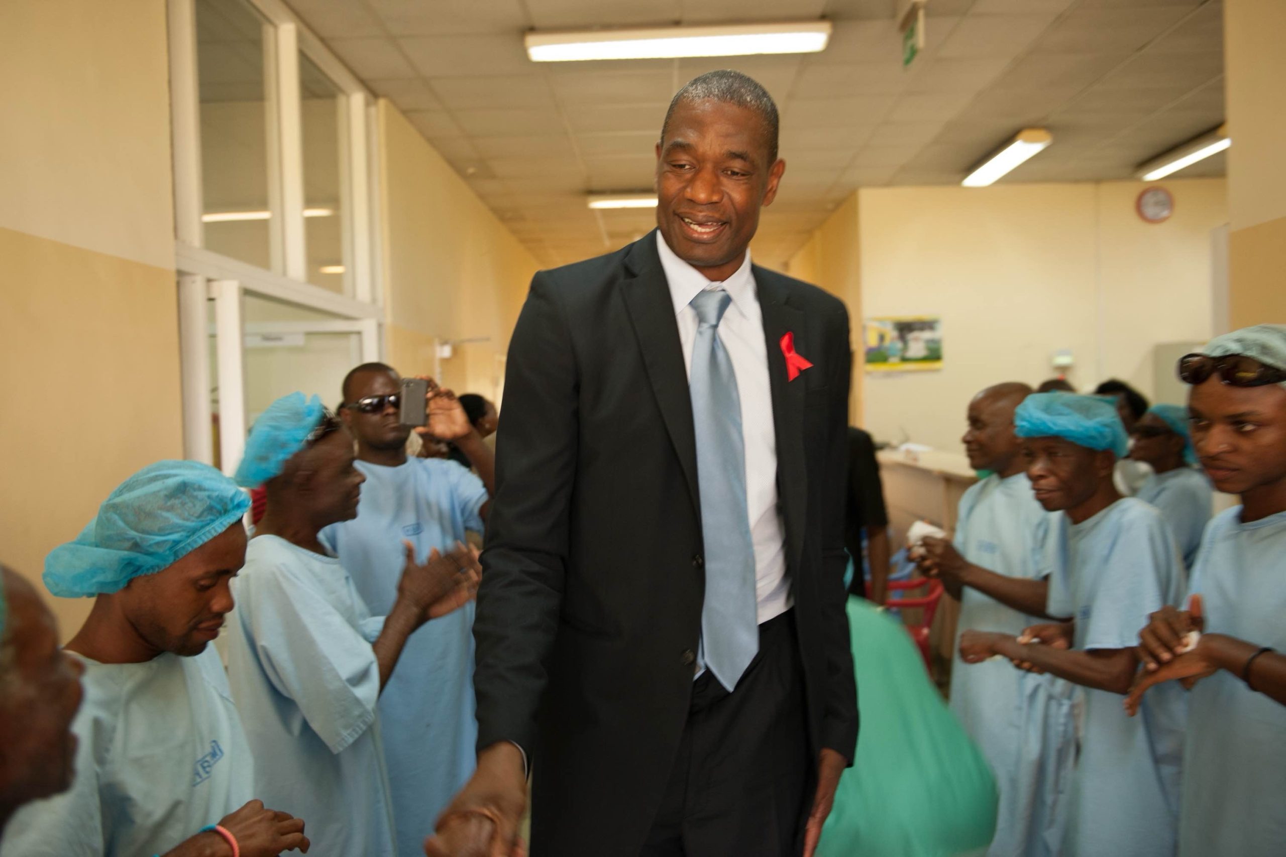 澳洲五开奖结果号码记录，Remembering Dikembe Mutombo’s Global Philanthropy